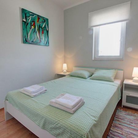 Apartman Pula Buitenkant foto