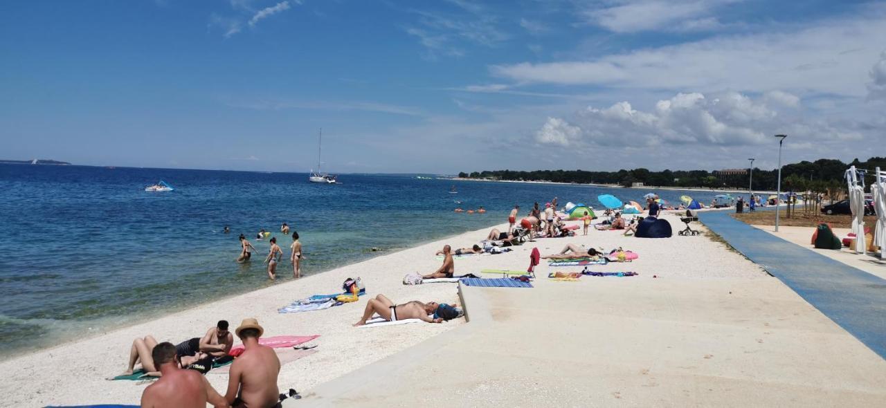 Apartman Pula Buitenkant foto